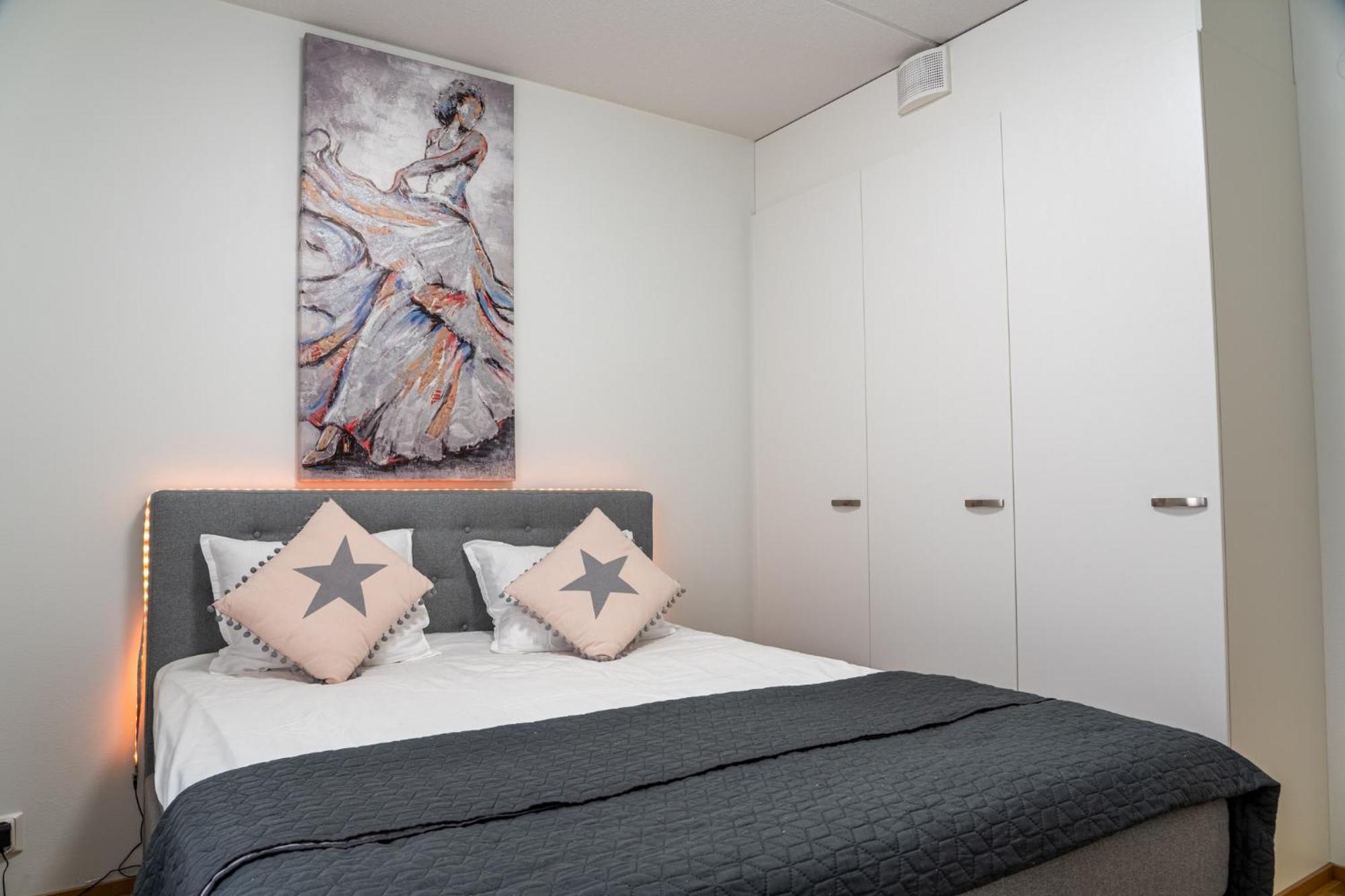 Kaksio Helsingissae Hyvien Kulkuyhteyksien Varrella Apartment Helsinki Exterior photo
