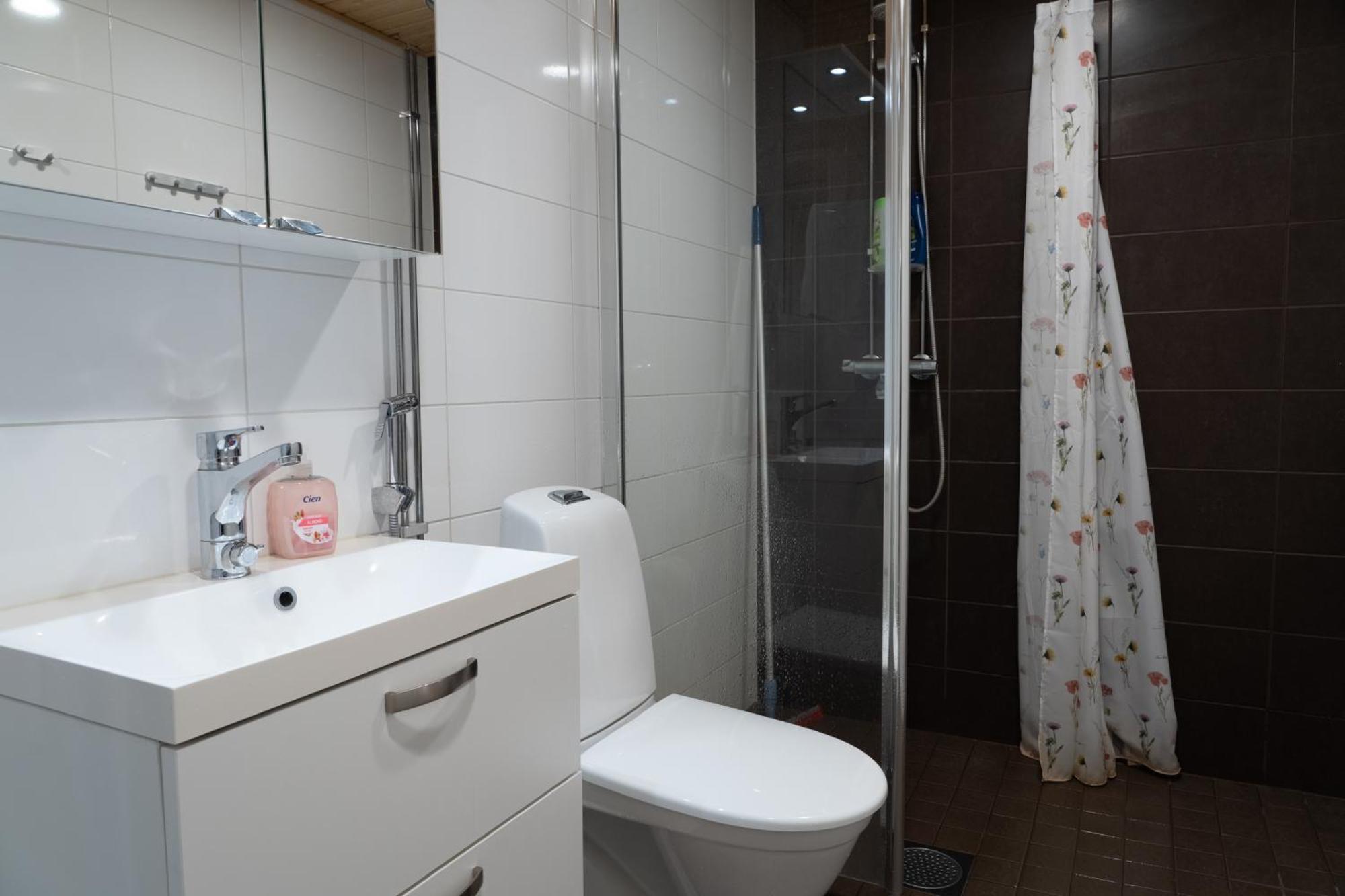 Kaksio Helsingissae Hyvien Kulkuyhteyksien Varrella Apartment Helsinki Exterior photo