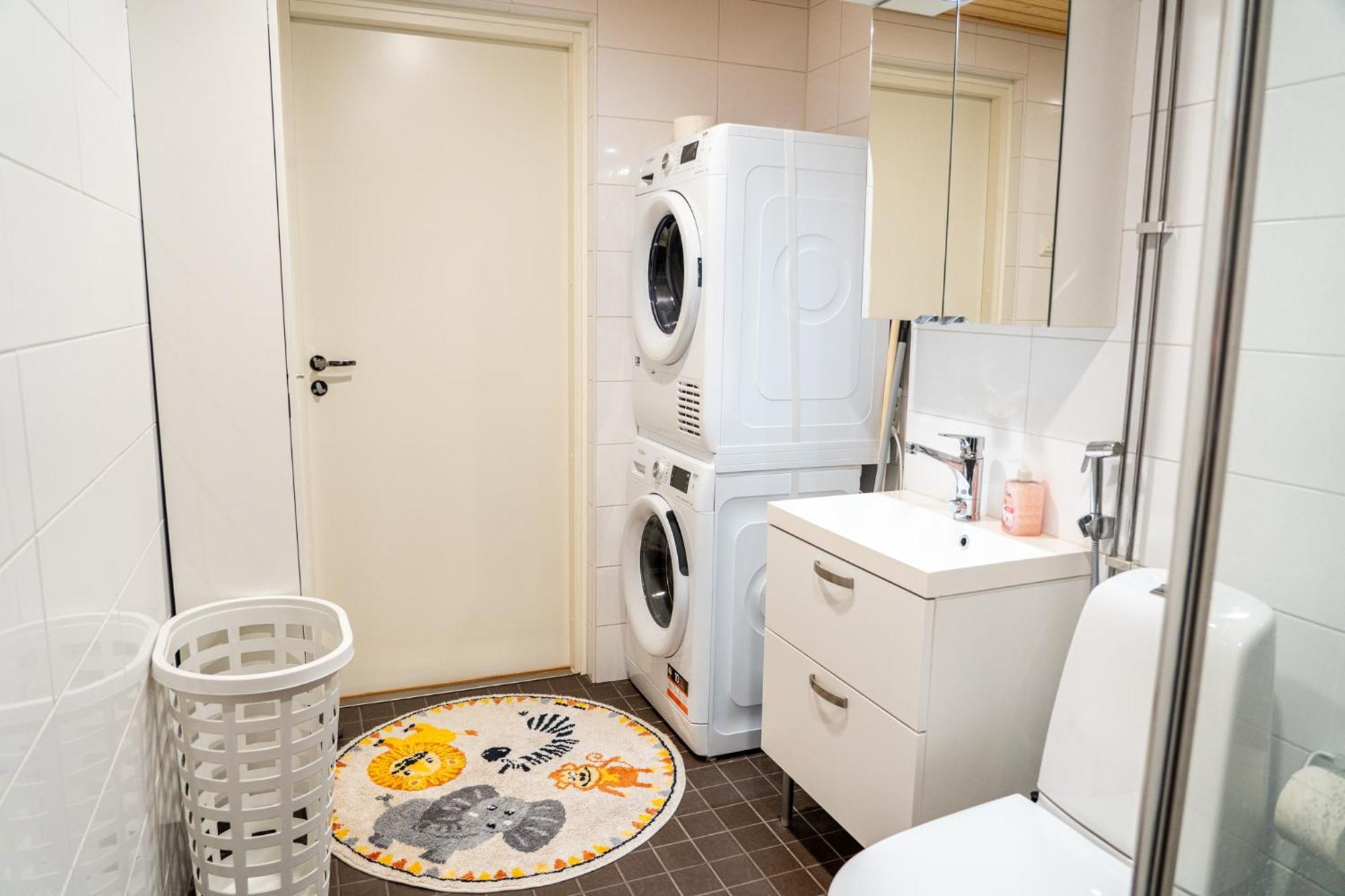 Kaksio Helsingissae Hyvien Kulkuyhteyksien Varrella Apartment Helsinki Exterior photo