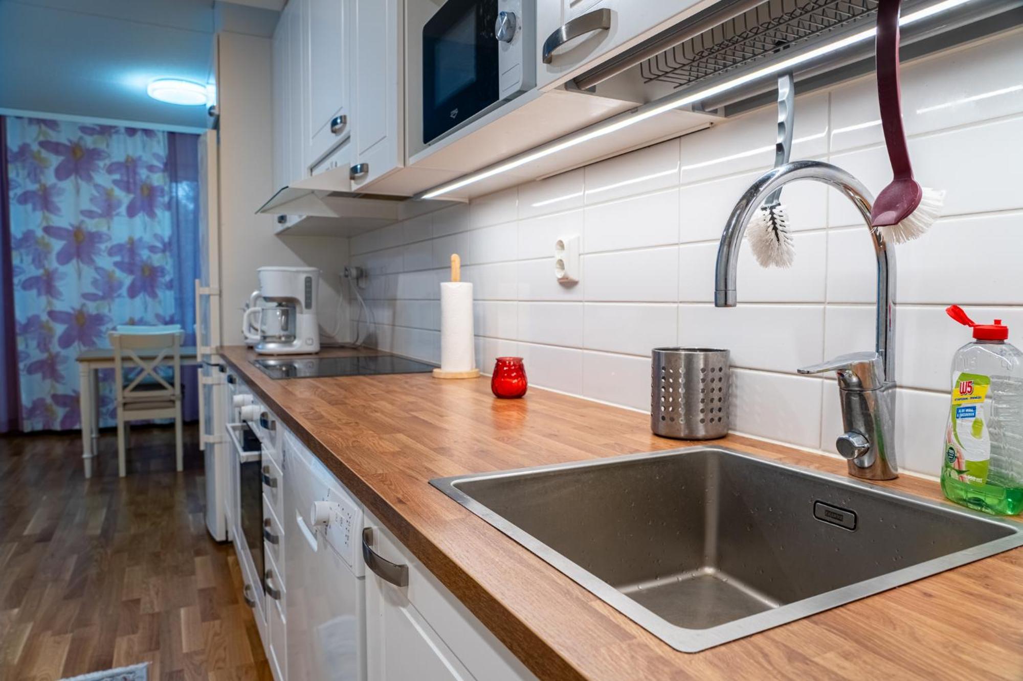 Kaksio Helsingissae Hyvien Kulkuyhteyksien Varrella Apartment Helsinki Exterior photo